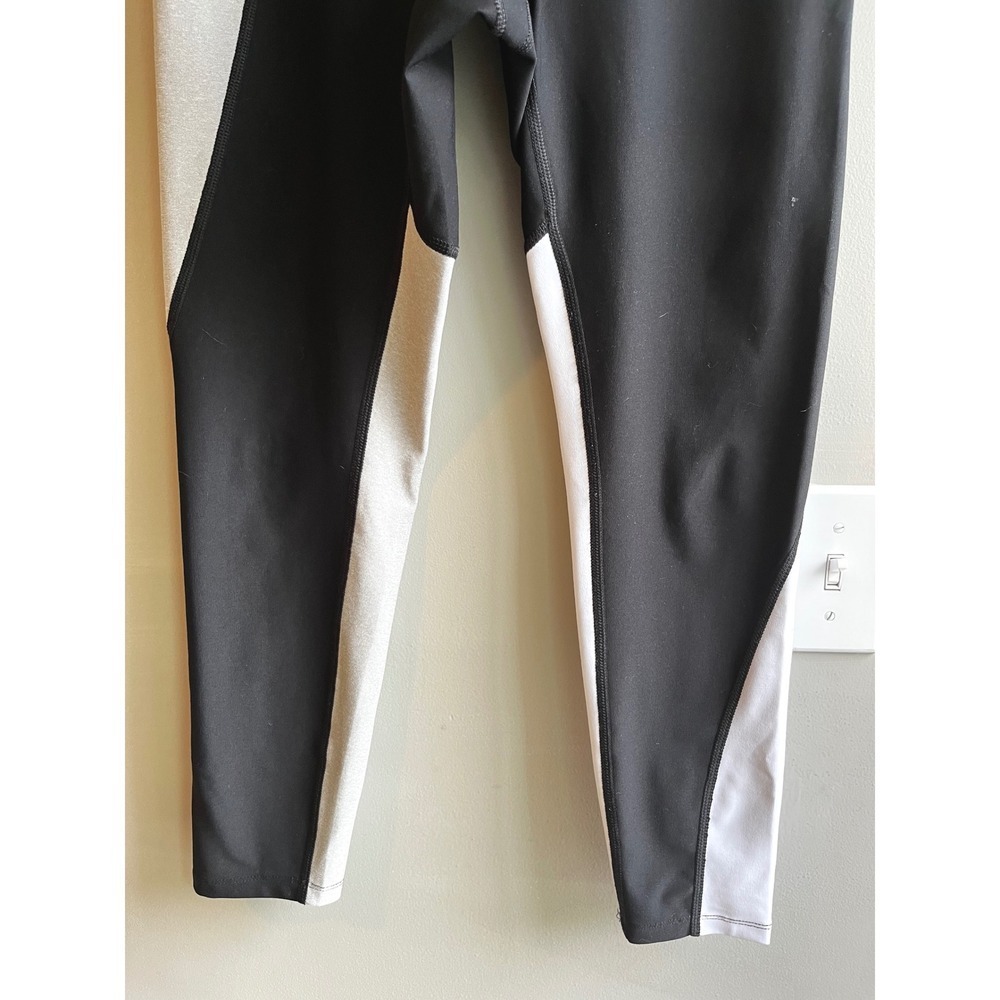Apana Black and Gray Colorblock High Waist Athletic Leggings Activewear 7/8 M - Picture 3 of 10